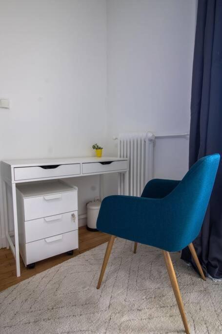 Renovated 2-bed 2 Min From Lyon Apartment *