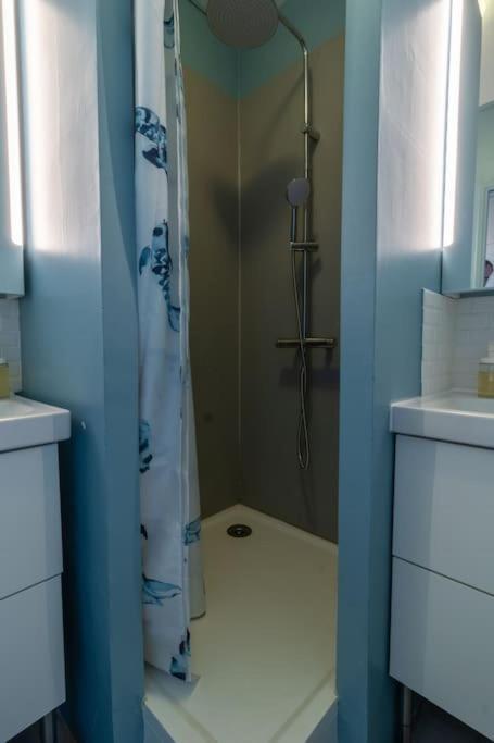 Renovated 2-bed 2 Min From Lyon *