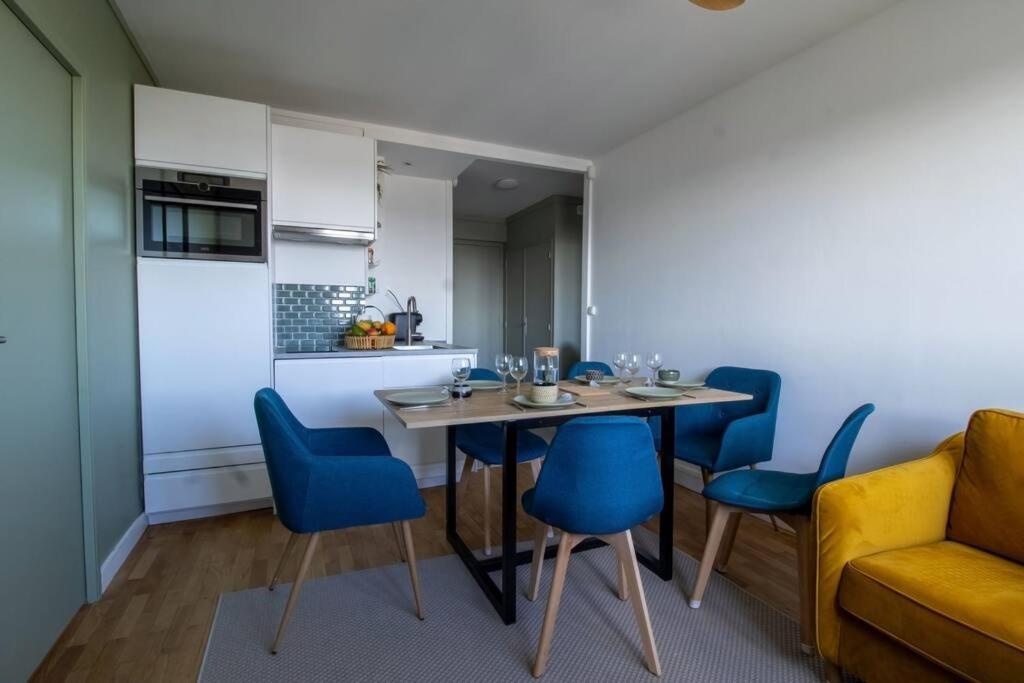 Apartment Renovated 2-bed 2 Min From Lyon Oullins
